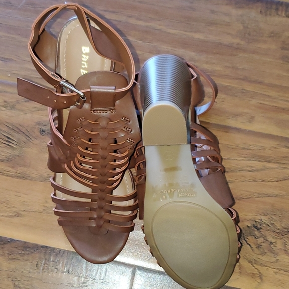 Bamboo Heeled Sandals with Ankle Straps - Picture 5 of 7